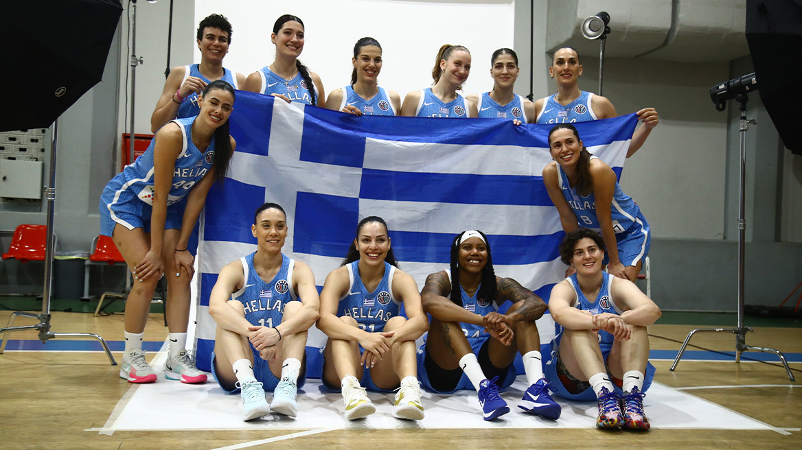 Μια διπλή έκπληξη στην πόρτα των αθλητριών της Εθνικής Ομάδας Μπάσκετ Γυναικών