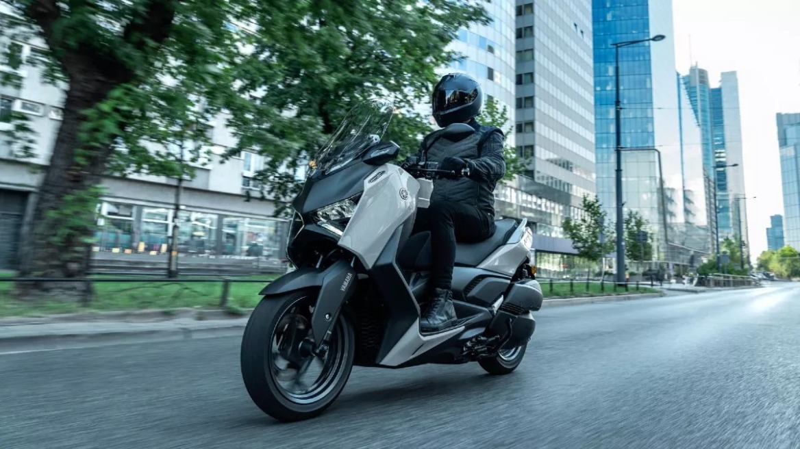 Πως το scooter γίνεται premium εναλλακτική λύση στο αυτοκίνητο
