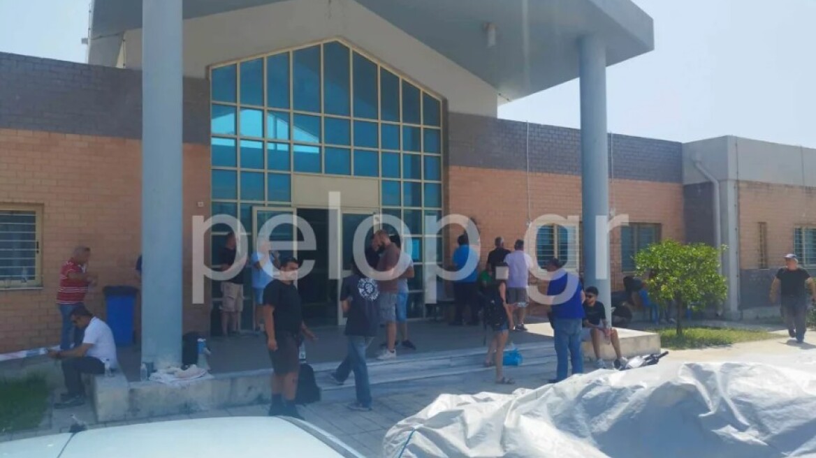 Συνελήφθησαν 18 απεργοί ναύτες στο λιμάνι της Πάτρας - Ακινητοποιημένα 4 πλοία