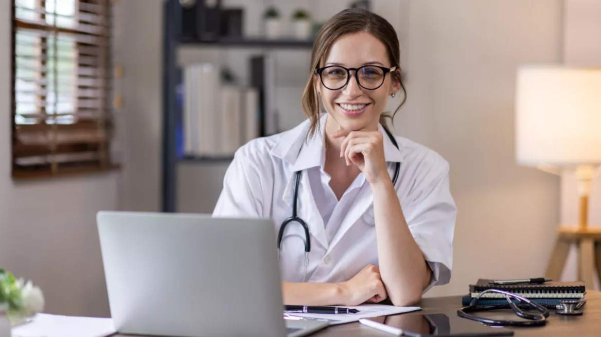 Ισότιμα πτυχία ιατρικής ανεξαρτήτως Πανεπιστημίου ζητά ο ΙΣΑ
