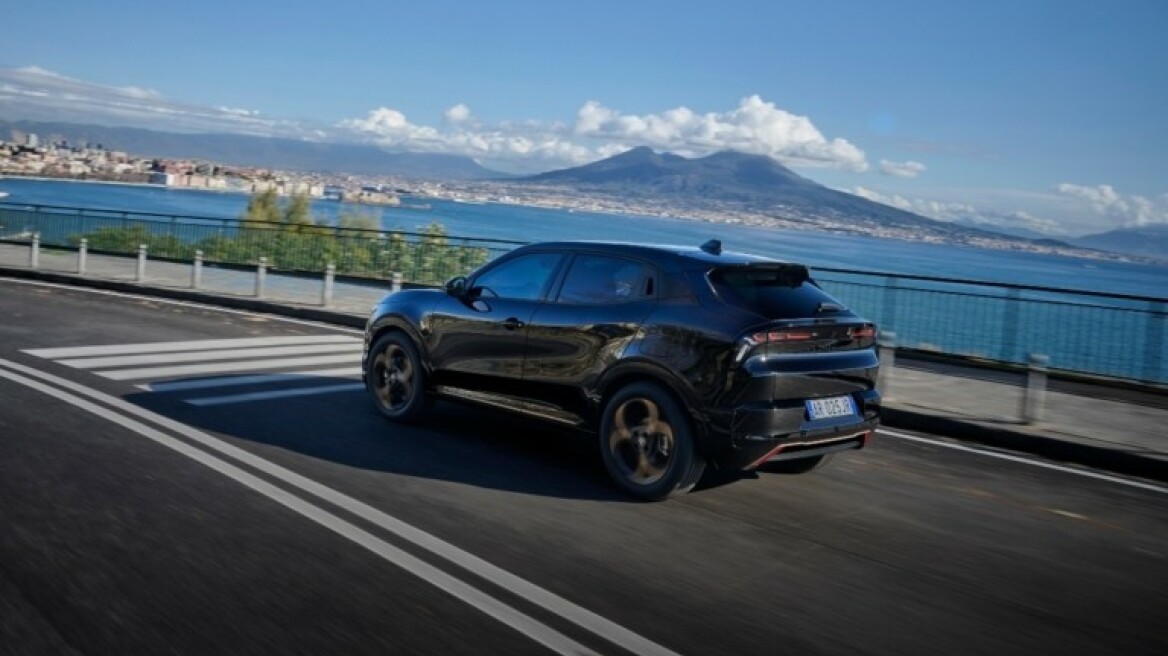 Στην Ελλάδα η νέα Alfa Romeo Junior Intensa
