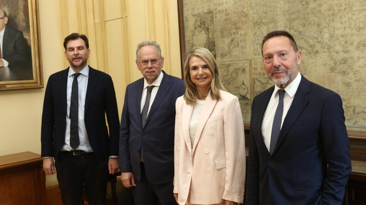 Μιλένα Αποστολάκη σε Γιάννη Στουρνάρα: Ανάγκη δίκαιης λύσης για τους δανειολήπτες σε ελβετικό φράγκο