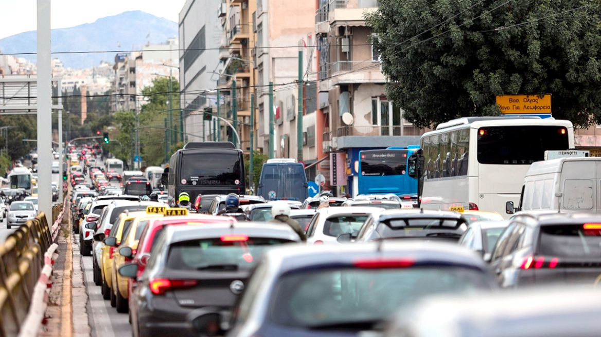 Οι 8 δήμοι της Αττικής που θα μπουν νέες κάμερες στους δρόμους - Οι οδηγοί θα ενημερώνονται άμεσα με SMS για τις παραβάσεις