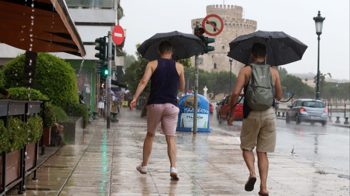 Καιρός: Προβλήματα χθες σε Θεσσαλία και βόρεια Ελλάδα από την κακοκαιρία - Ποιες περιοχές θα επηρεαστούν σήμερα