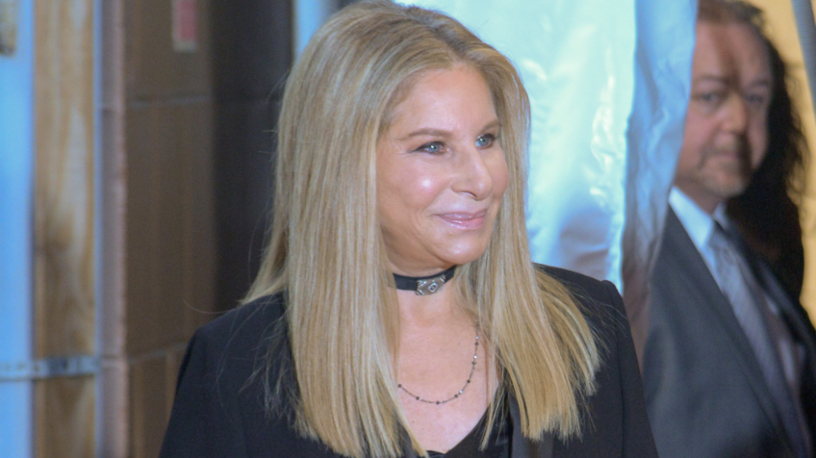 Η Μπάρμπαρα Στρέιζαντ είναι «έξαλλη» με την αμοιβή της στο «Meet the Fockers»