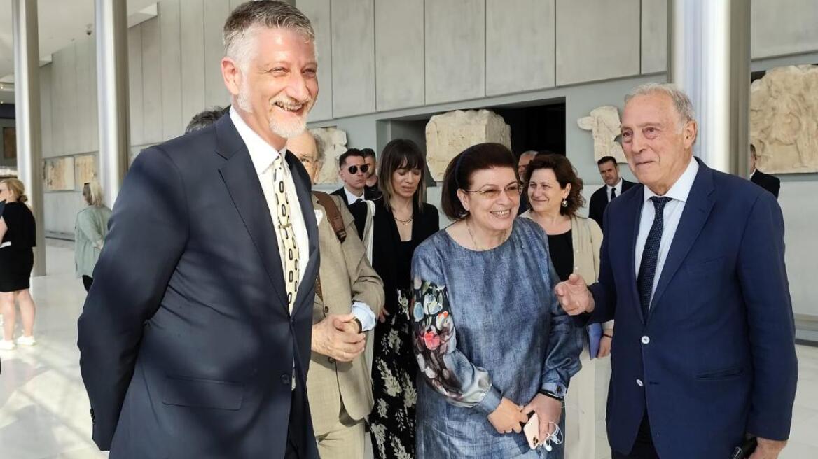 Η Ιταλία επιστρέφει 145 αρχαία ελληνικά νομίσματα και βάζει πλάτη για την επανένωση των Γλυπτών του Παρθενώνα