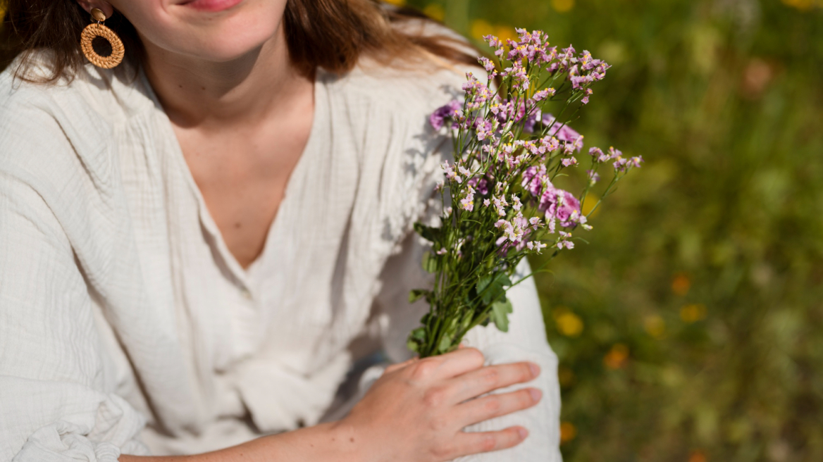 Εμμηνόπαυση και Εξάψεις: Τα μυστικά για να διατηρήσετε την ενέργεια και την αυτοπεποίθησή σας, από μία γυναικολόγο