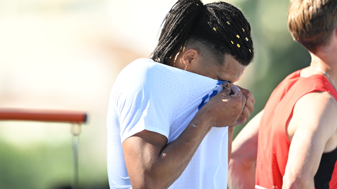 Εμμανουήλ Καραλής: Αποσύρθηκε λόγω ενοχλήσεων στο πόδι από το  Ευρωπαϊκό Πρωτάθλημα Ομάδων της Μαδρίτης - Βίντεο 