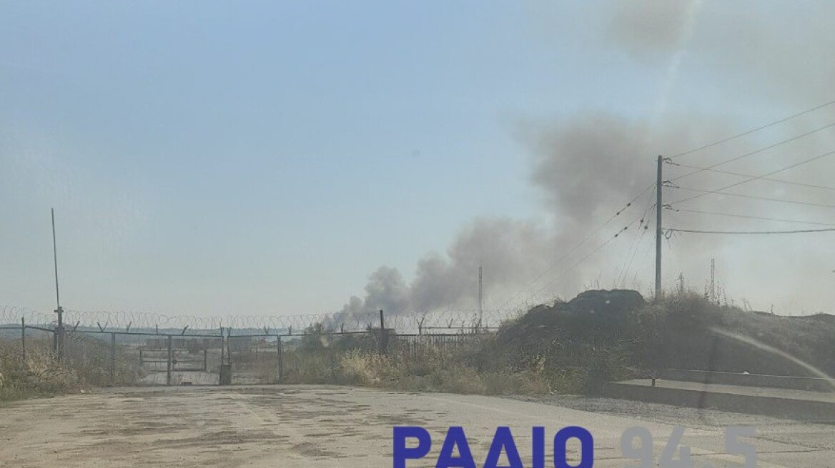 Φωτιά στα Τσαΐρια στη Θεσσαλονίκη - Σηκώθηκε και ελικόπτερο
