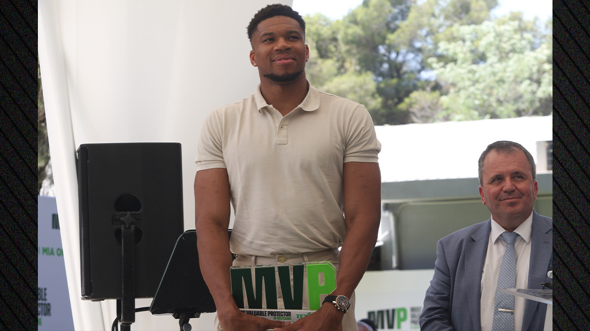 Η ΤΕΧΑΝ ανακήρυξε τον Γιάννη Αντετοκούνμπο «MVP της Ανακύκλωσης στην Ελλάδα»