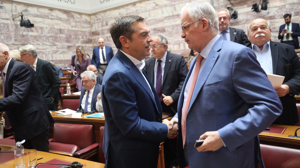 «Όχι» Τασούλα σε Τσίπρα για τη δημοσιοποίηση των πρακτικών του Συμβουλίου Πολιτικών Αρχηγών μετά το δημοψήφισμα