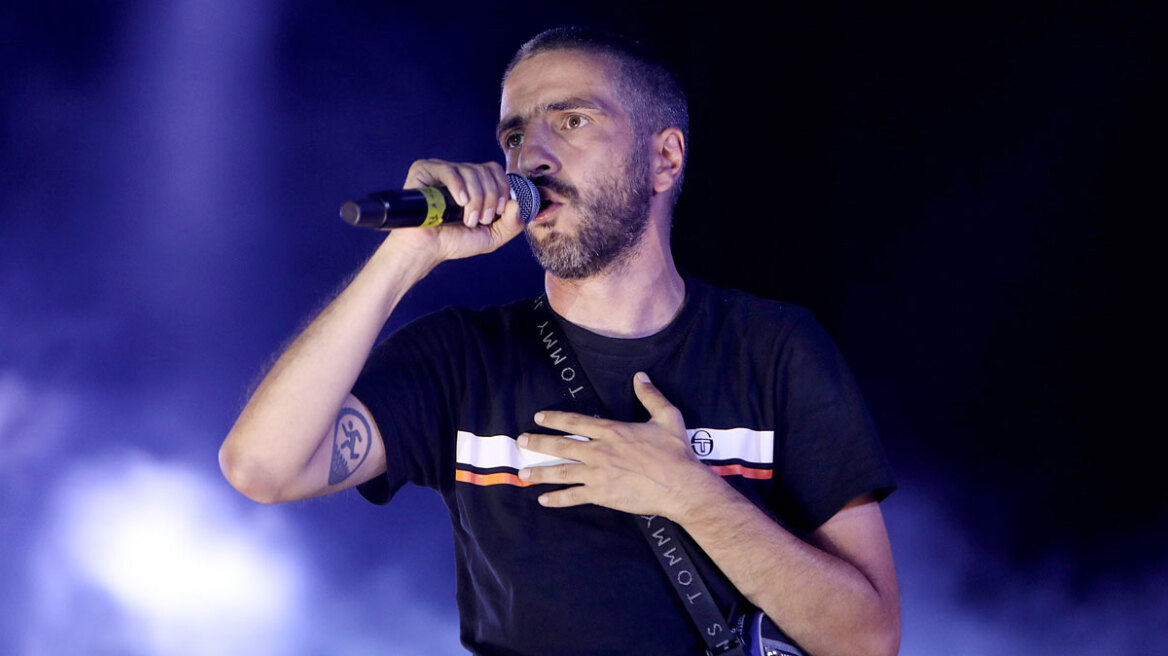 Στις 21:00 η sold out συναυλία του ΛΕΞ - Έκκληση στους θεατές να μην πάνε με αυτοκίνητο στο ΟΑΚΑ