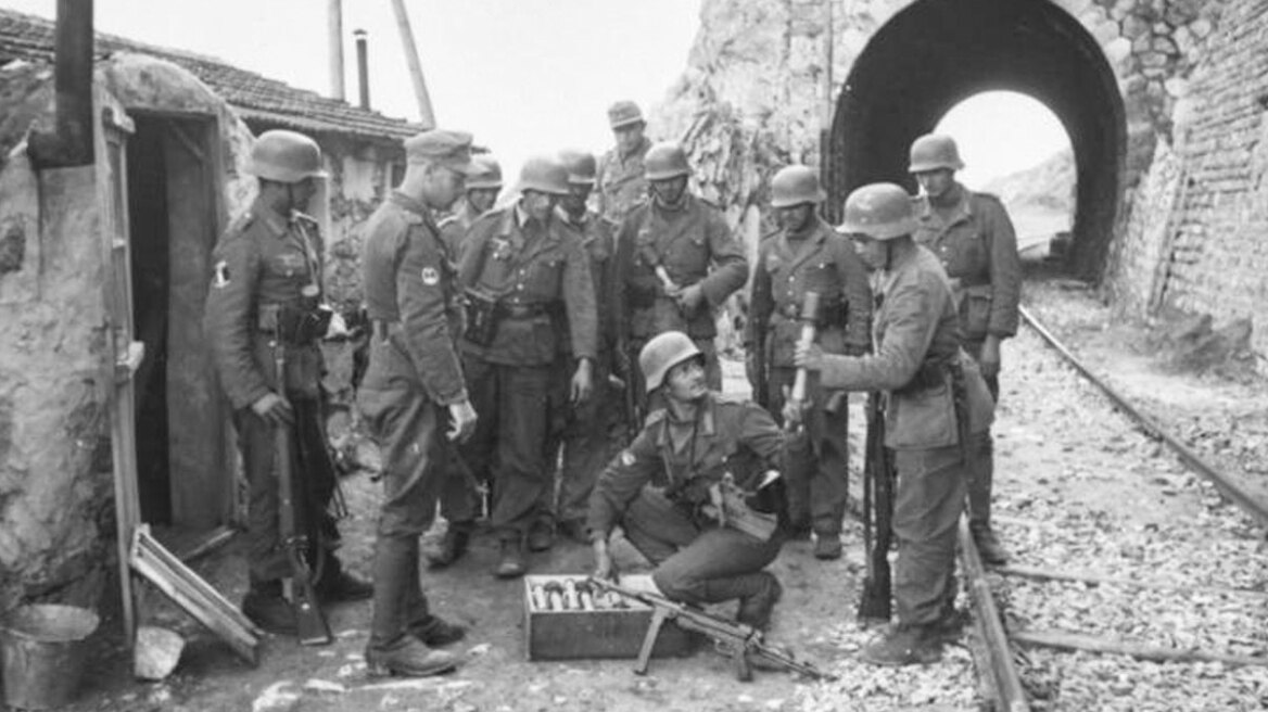 Β' Παγκόσμιος Πόλεμος: Άραβες και άλλοι Μουσουλμάνοι στο πλευρό των Γερμανών, στην Ελλάδα και αλλού - Γιατί τους θαύμαζε ο Χίτλερ