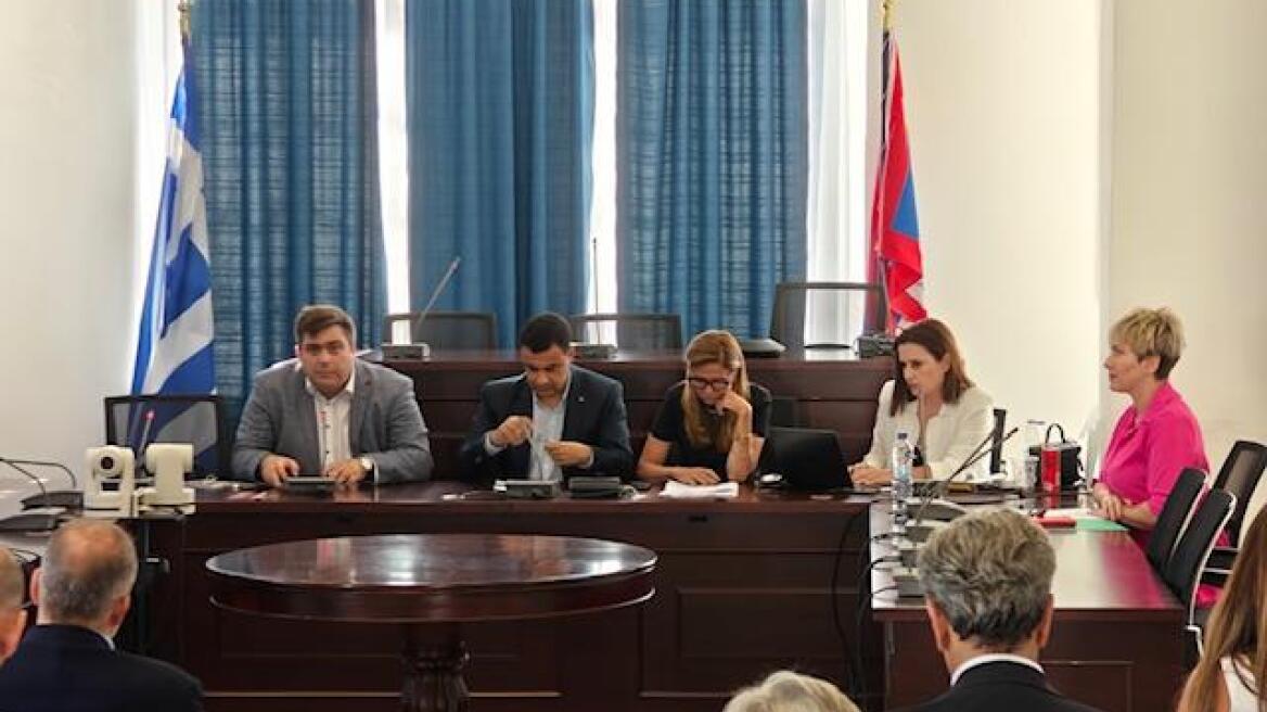 1ο Blue Heritage Roundtable στην Ύδρα: Η Ελλάδα στο σταυροδρόμι Γεωπολιτικής και Καινοτομίας