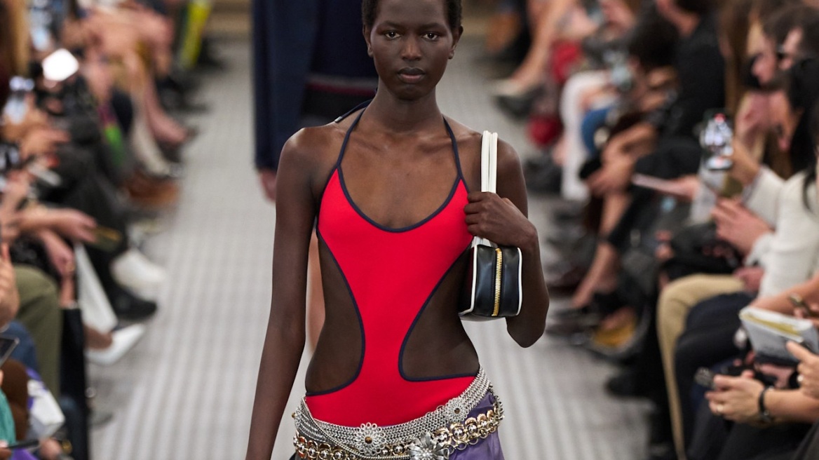 Οι μεγαλύτερες τάσεις στα μαγιό για το καλοκαίρι 2025
