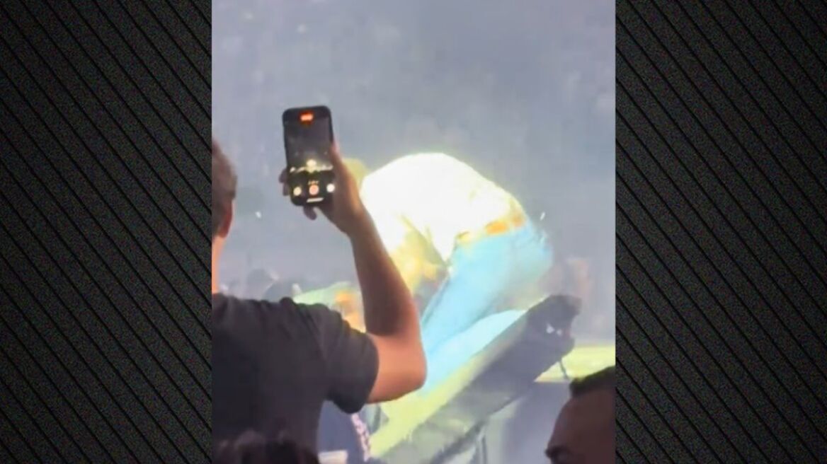 O Post Malone έπεσε από τη σκηνή κατά τη διάρκεια συναυλίας του - Δείτε το βίντεο