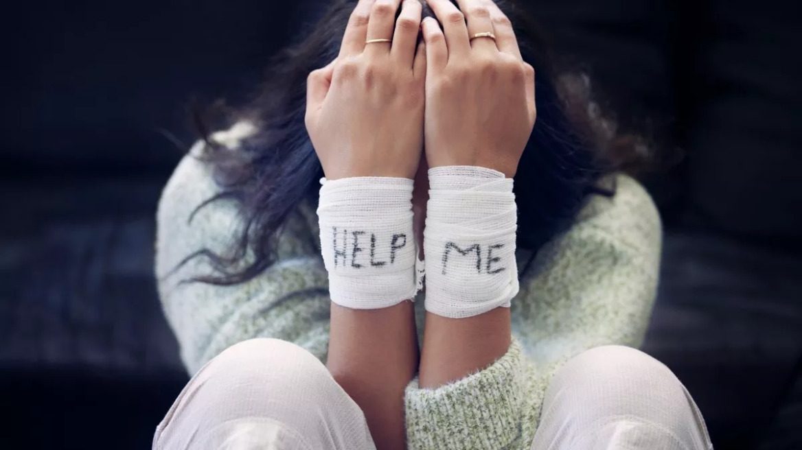 Αυτοκτονικές σκέψεις: Κάθε τρεις μέρες δύο παιδιά αναζητούν βοήθεια
