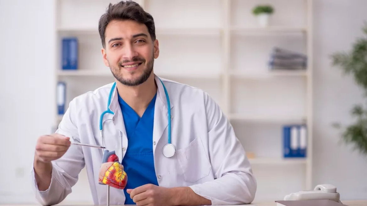 Οι 2 καρδιακοί βιοδείκτες που «προμηνύουν» την εμφάνιση καρκίνου παχέος εντέρου και πνεύμονα