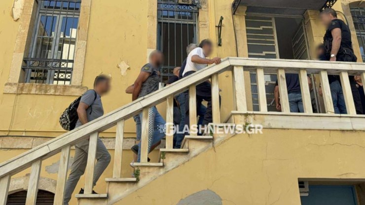 Προφυλακιστέα 4 μέλη της εγκληματικής οργάνωσης στην Κρήτη που εισήγαγε παράνομα πυρομαχικά από την Αλβανία