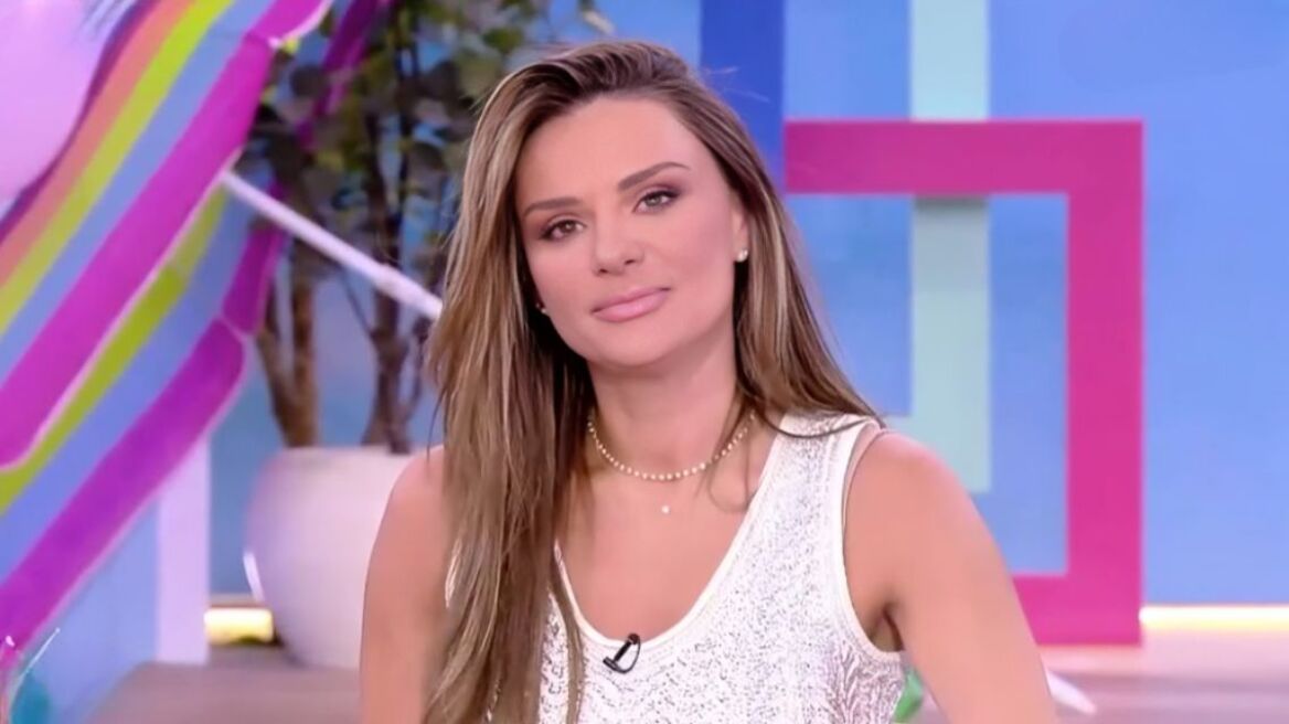 Η Ελένη Τσολάκη κρατά το χέρι της τεσσάρων μηνών κόρης της – Η τρυφερή ανάρτηση στο Instagram

