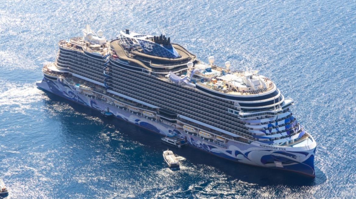 Νέος τουριστικός φόρος σε Σαντορίνη και Μύκονο: 20 ευρώ για επιβάτες κρουαζιέρας από 1η Ιουλίου