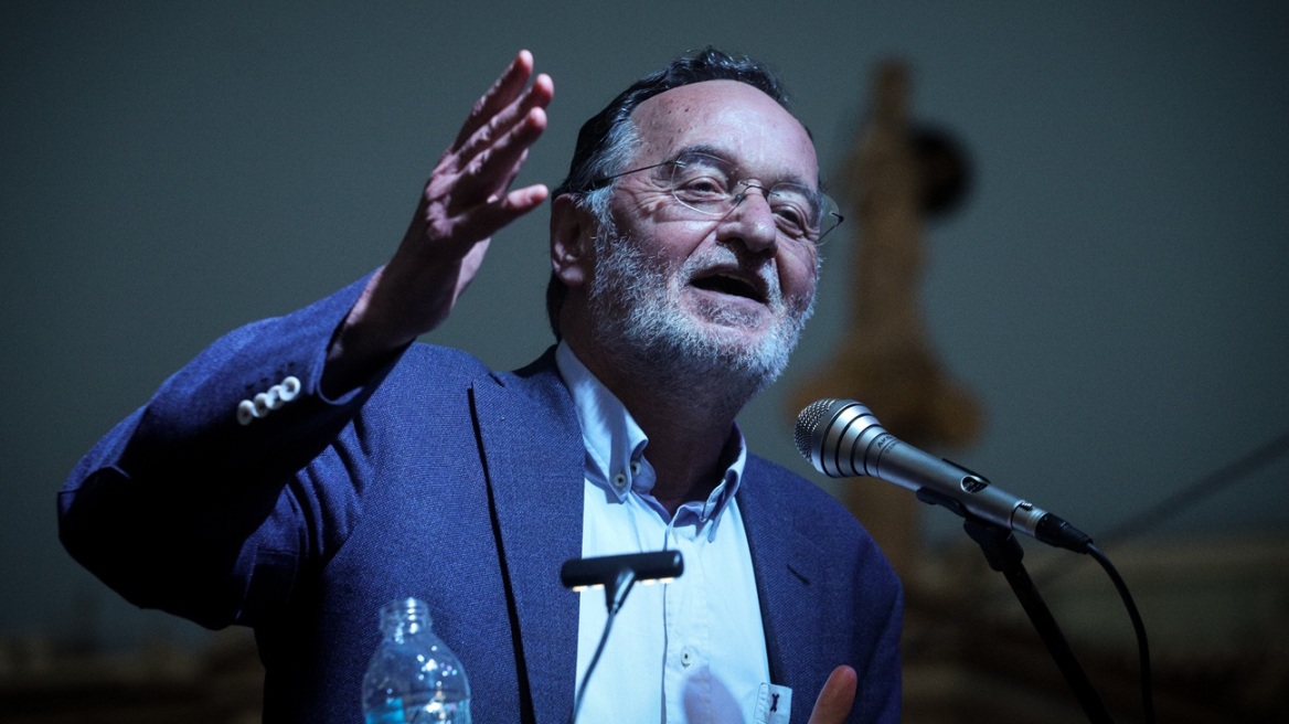 Λαφαζάνης: «Μπλόφα» το α' εξάμηνο του 2015 - «Τσίπρας και Βαρουφάκης μεθόδευαν τον δρόμο για να πάμε στο τρίτο Μνημόνιο»