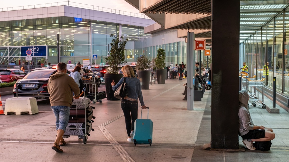 Γαλλία: Περίπου 1.000 πτήσεις ματαιώθηκαν τη δεύτερη μέρα απεργίας των ελεγκτών εναέριας κυκλοφορίας