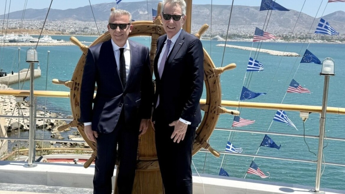 Τζέφρι Πάιατ: $28 δισ. για την αμερικανική ναυτιλία - Το μήνυμα από τον Πειραιά για Κίνα, επενδύσεις και Ελλάδα