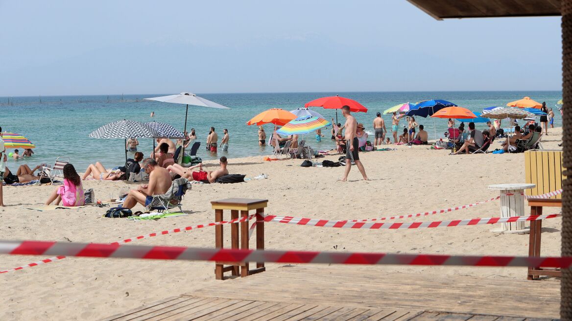 Χαλκιδική: Λουκέτο 48 ωρών σε beach bar για καταπάτηση αιγιαλού