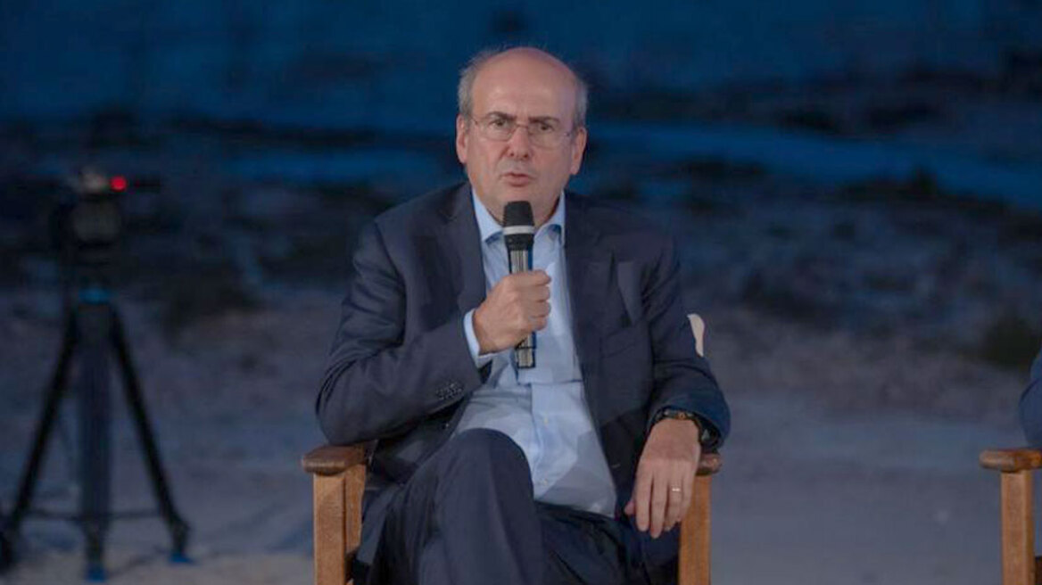 Χατζηδάκης: Tα έξι βήματα που ενίσχυσαν τη διεθνή θέση της χώρας