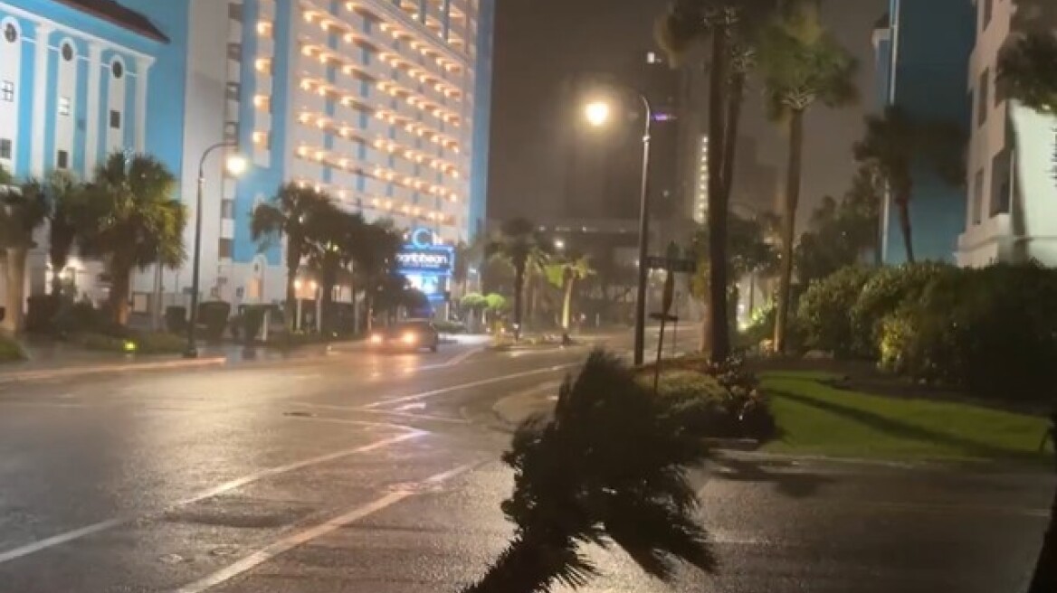 ΗΠΑ: Η τροπική καταιγίδα Σαντάλ κινείται προς το εσωτερικό της Νότιας Καρολίνας - Απειλή για ξαφνικές πλημμύρες