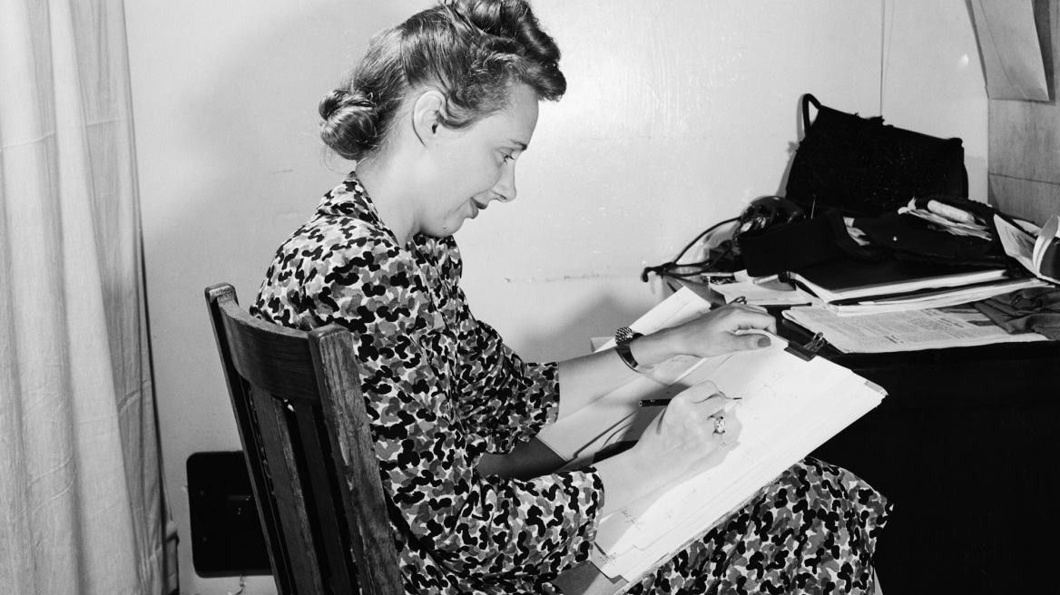 Η σχεδιάστρια των 50s που απελευθέρωσε τις γυναίκες - Λάτρευε τα ντένιμ και τις τσέπες
