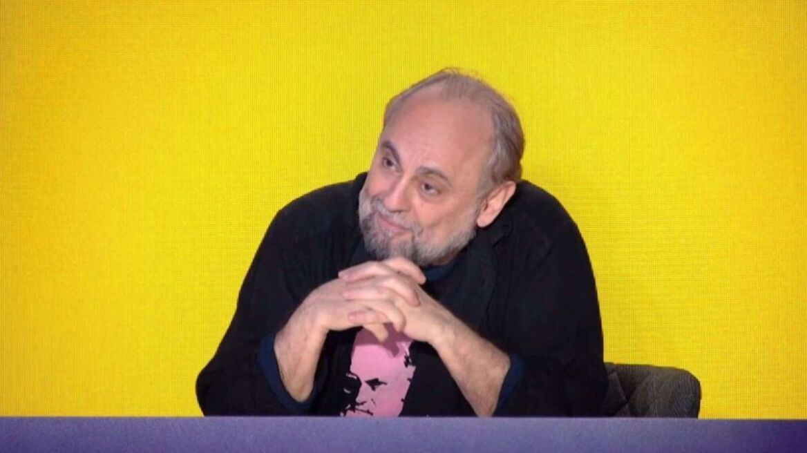 Σωτήρης Χατζάκης: Είχε ντυθεί λοχίας για να αποφύγει τον σύζυγο της πρώην συντρόφου του - «Είναι σκληρός ο πόλεμος και ο έρωτας»