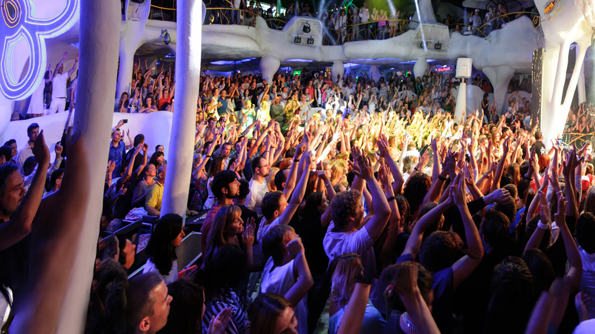 Καταρρέουν οι υπηρεσίες έκτακτης ανάγκης της Ίμπιζα - «Σχεδόν το ένα τρίτο των κλήσεων που δεχόμαστε είναι νέοι που έχουν πάρει ναρκωτικά»