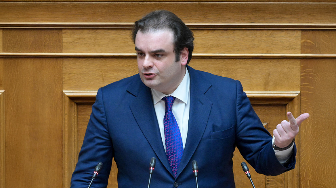 Η απάντηση Πιερρακάκη στους υπαινιγμούς Χαρίτση για τα ψηφιακά έργα: Δεν περίμενα η οσμή του υπονόμου να φτάσει στη Βουλή