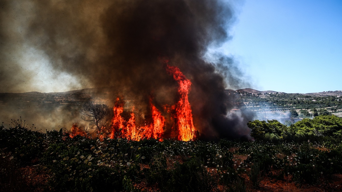 Meteo: Αυτές είναι οι περιοχές με τις ευνοϊκότερες συνθήκες για εκδήλωση φωτιάς μέχρι τον Σεπτέμβριο - Δείτε χάρτες