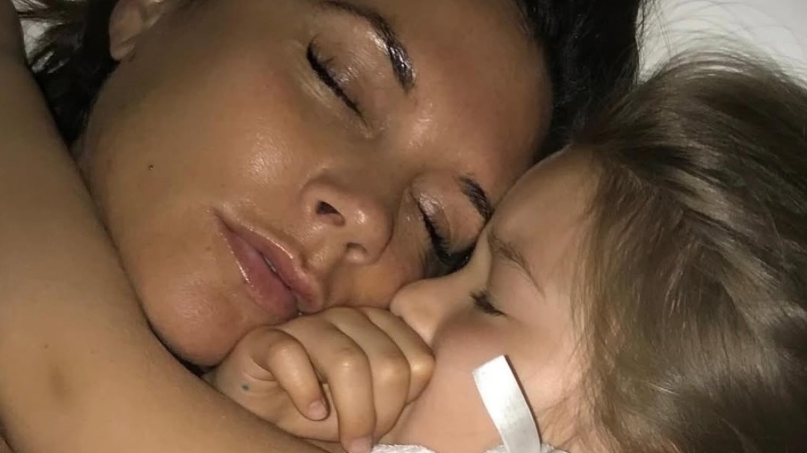 Βικτόρια Μπέκαμ: Εύχεται στην κόρη της, Χάρπερ, με πλήθος από αδημοσίευτες οικογενειακές φωτογραφίες
