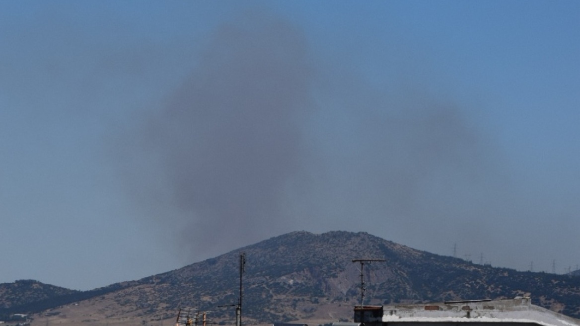 Υπό έλεγχο η φωτιά στο Ωραιόκαστρο