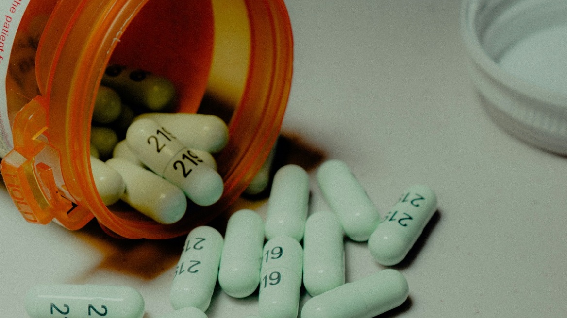 Ζεσταίνεστε περισσότερο από ό,τι παλιά; Ίσως έχει να κάνει με τα φάρμακα που παίρνετε
