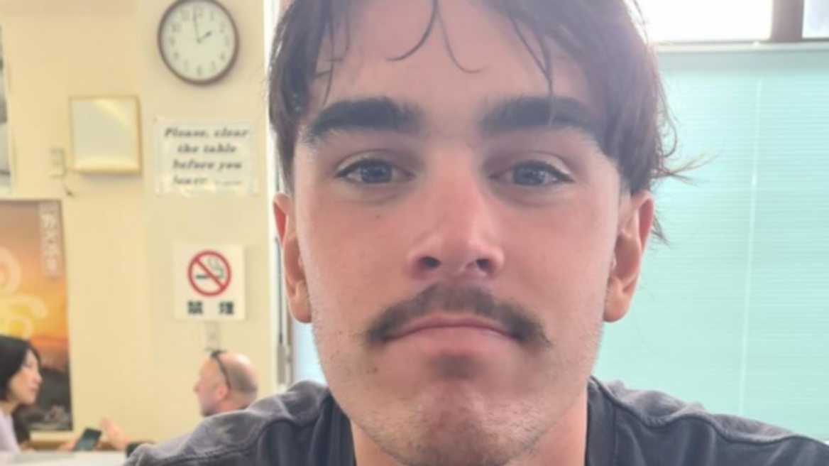 Αίσιο τέλος στην περιπέτεια 19χρονου σέρφερ στην Αυστραλία: Χάθηκε στη θάλασσα και βρέθηκε σε ερημικό νησί την επόμενη μέρα