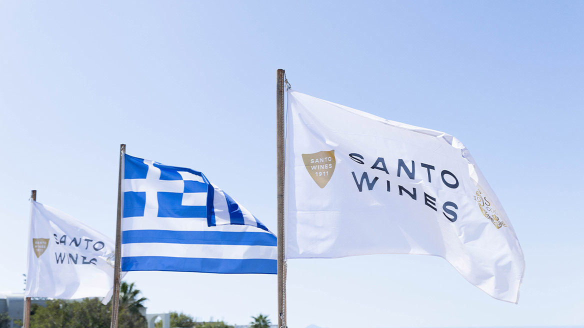 8 κρασιά της Santo Wines στην ελίτ του οινικού κόσμου