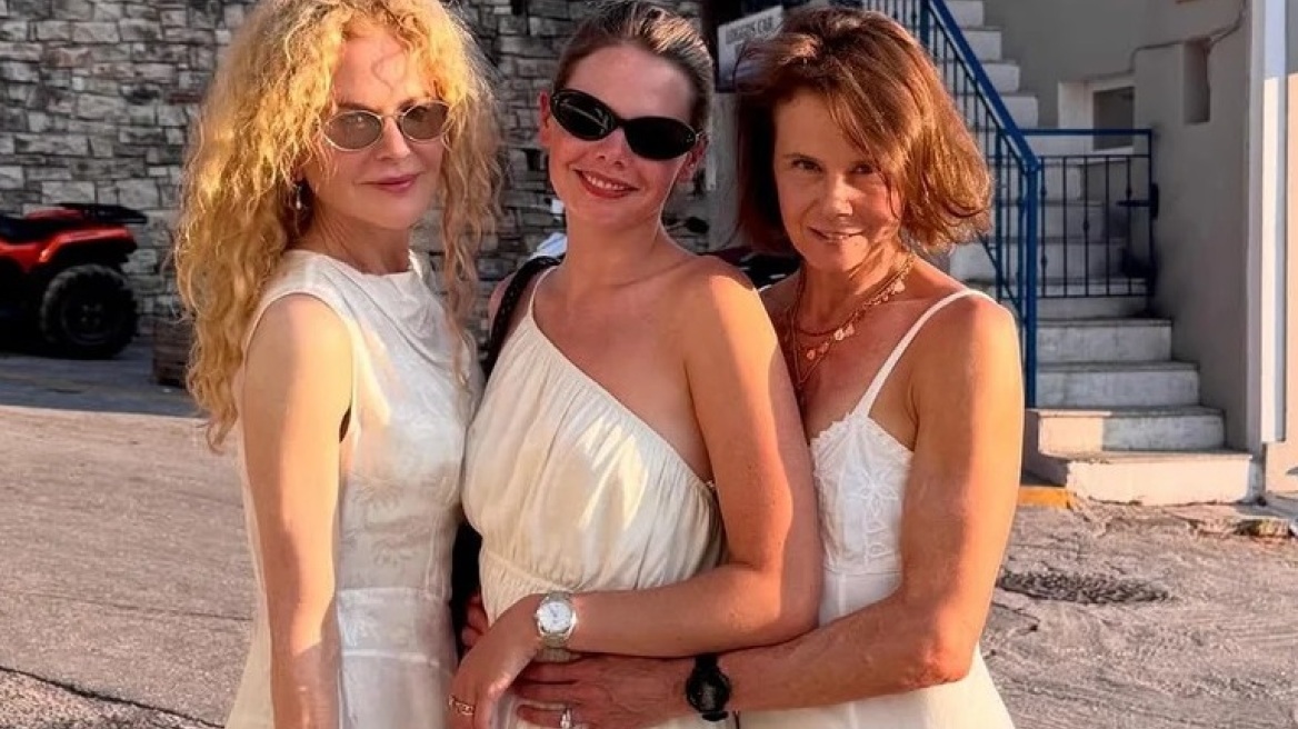 Νικόλ Κίντμαν: Φωτογραφίες από τις διακοπές της στους Παξούς με την αδελφή και τις ανιψιές της
