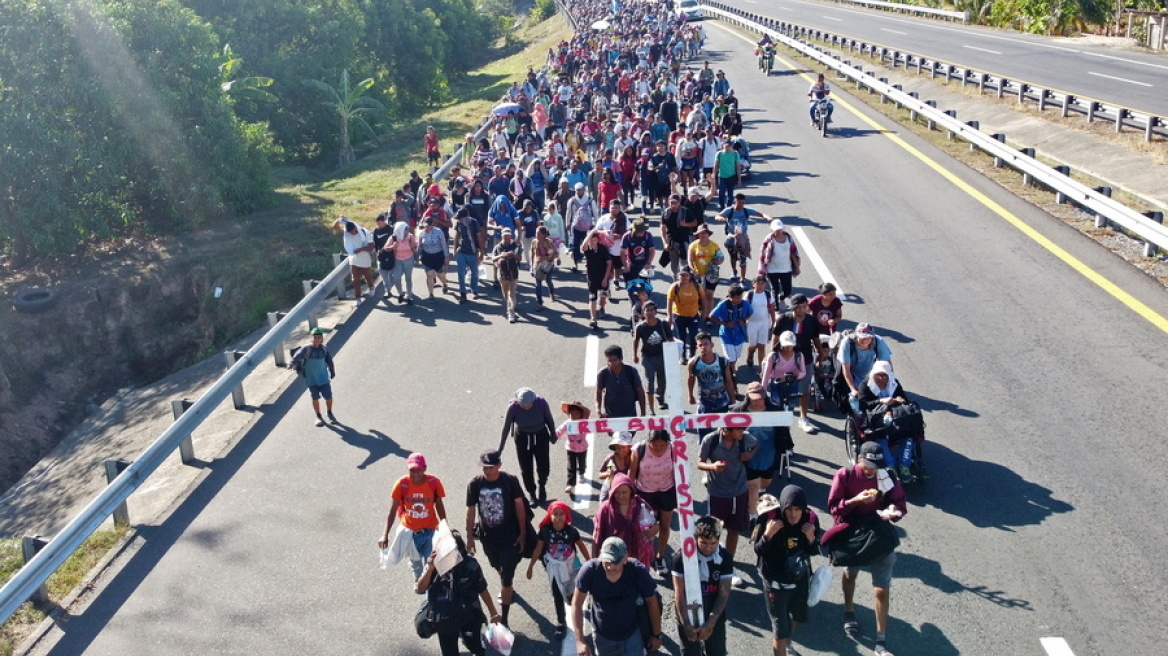 Ομοσπονδιακός δικαστής μπλοκάρει τις αδιάκριτες συλλήψεις μεταναστών στην Καλιφόρνια

