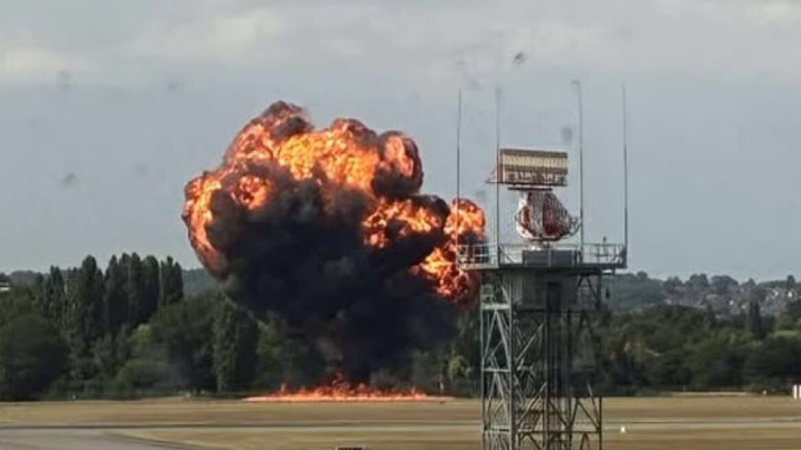 Έσσεξ: Αυτόπτες μάρτυρες περιγράφουν τη στιγμή της συντριβής του μικρού αεροσκάφος στο αεροδρόμιο του Σάουθεντ 