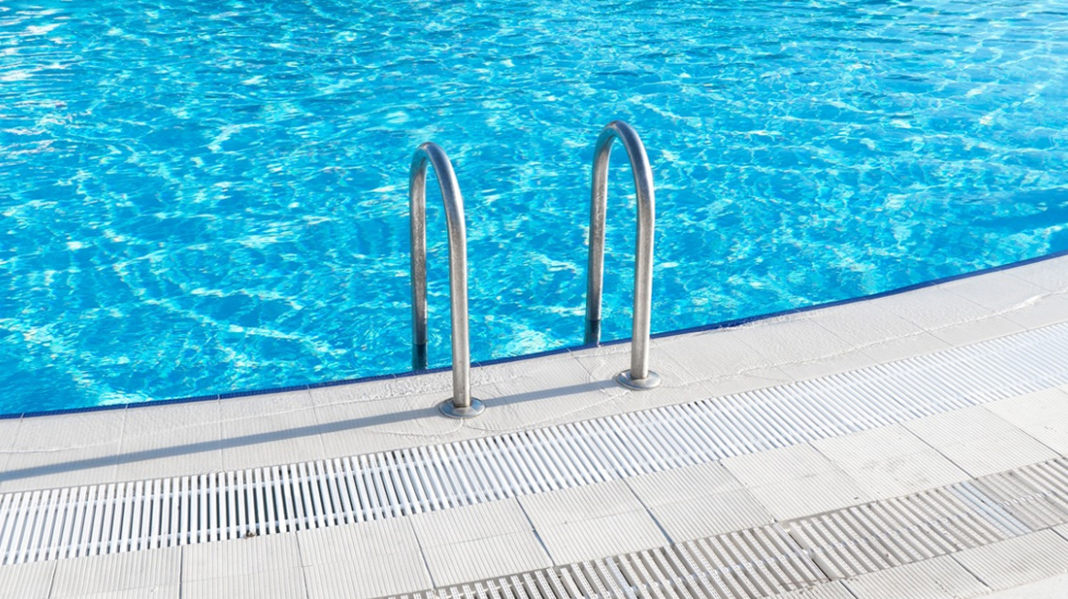 Κρήτη: Νεκρή 78χρονη Βρετανή τουρίστρια σε πισίνα στη Χερσόνησο