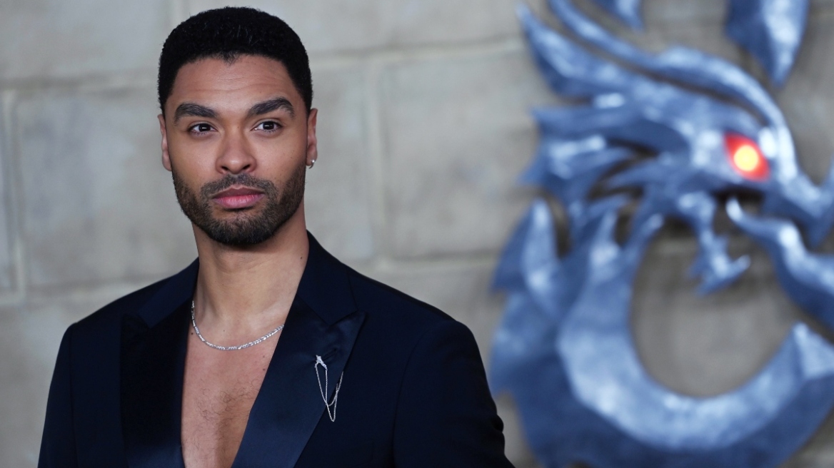 Ο Ρεγκέ-Ζαν Πέιτζ επιστρέφει στη μικρή οθόνη με το «Funny You Should Ask» της Apple