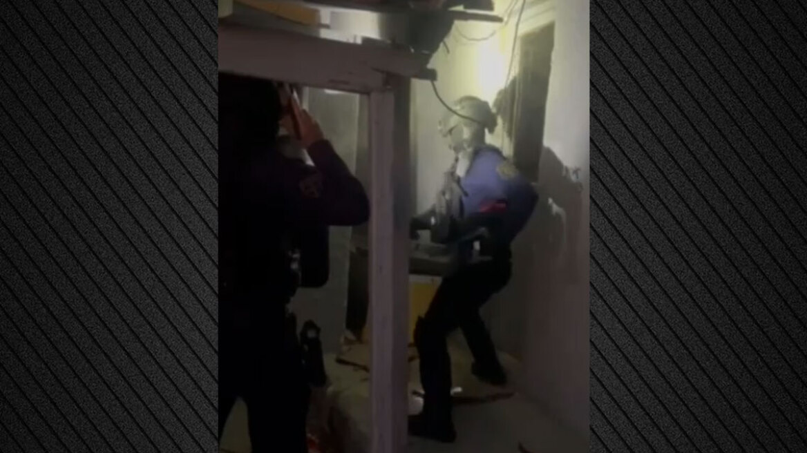 Γέρακας: Βίντεο από επιχείρηση της ΕΛ.ΑΣ. σε καταυλισμό της περιοχής - Έγιναν 16 προσαγωγές