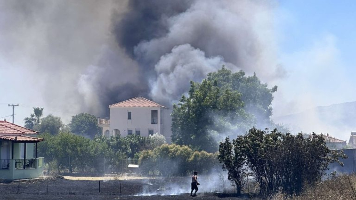 Καλύτερη η εικόνα της φωτιάς στην Καλλονή Λέσβου