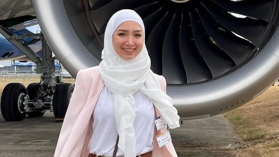 Maya Ghazal: H πρώτη γυναίκα πρόσφυγας από τη Συρία που έγινε πιλότος