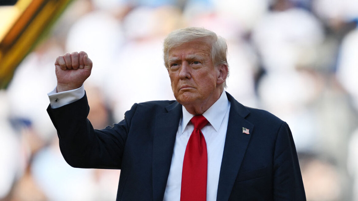 Στροφή υπέρ της Ουκρανίας από τον Τραμπ: Μετά τους Patriot δίνει και «επιθετικά» όπλα 